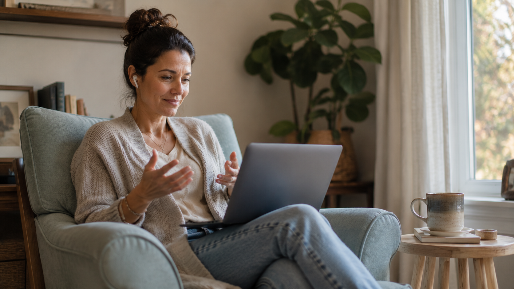 First responder starting a virtual counselling session from home